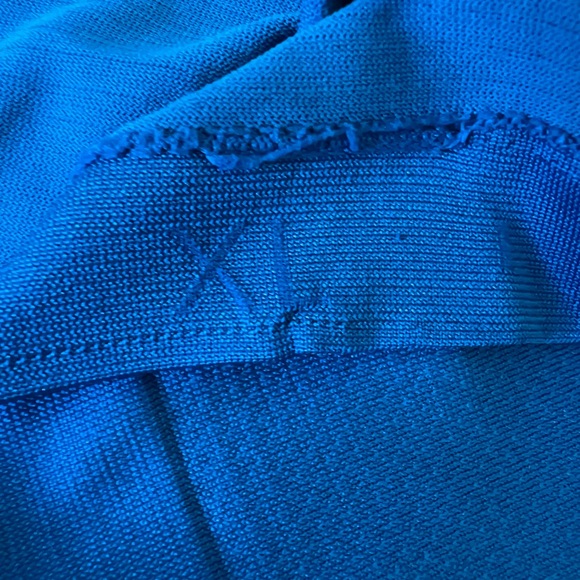 Lululemon Metal vent tank XL - Picture 4 of 4